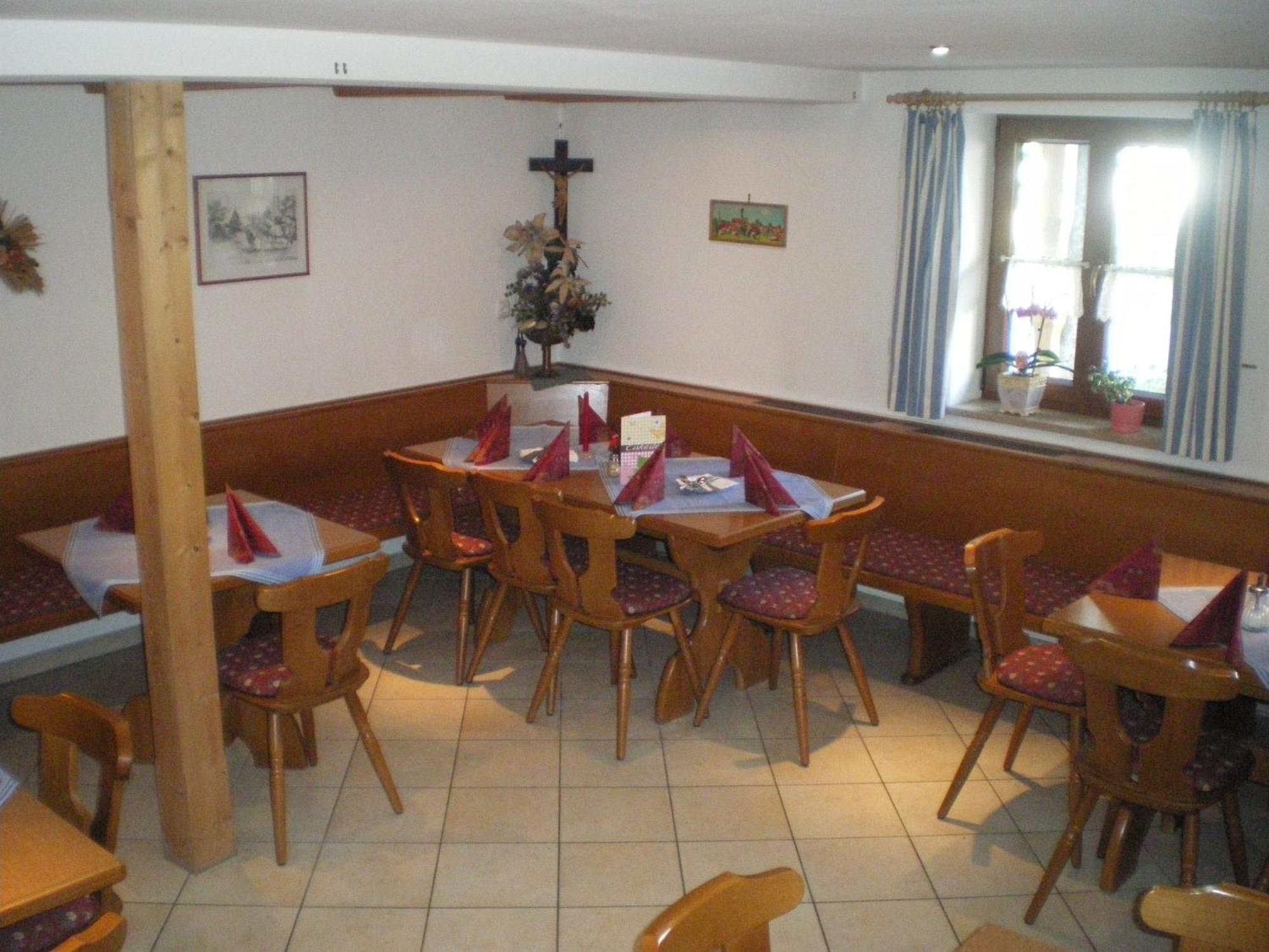 Gasthaus Und Landhotel Wiedmann Eresing Exteriör bild