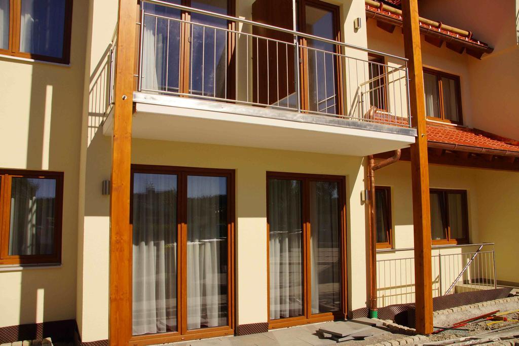 Gasthaus Und Landhotel Wiedmann Eresing Exteriör bild