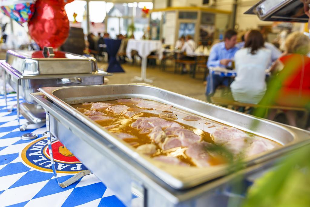 Gasthaus Und Landhotel Wiedmann Eresing Exteriör bild